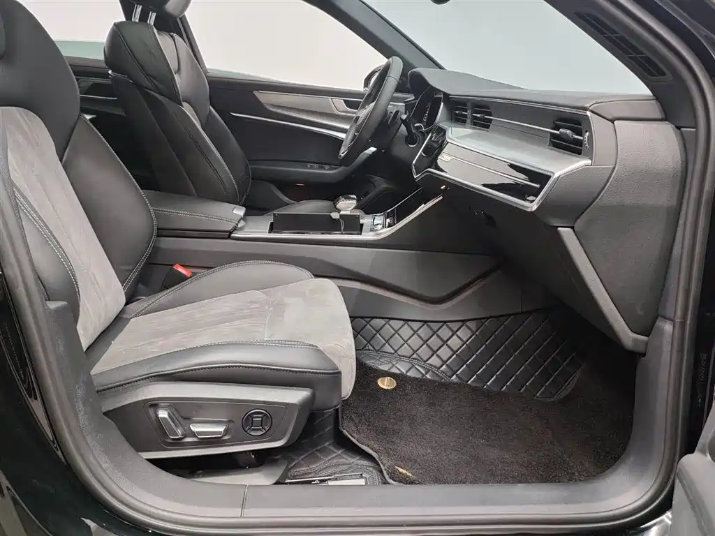 Audi A6L 2023 facelift 45 TFSI premium dynamic model купить на сайте DeffCars
