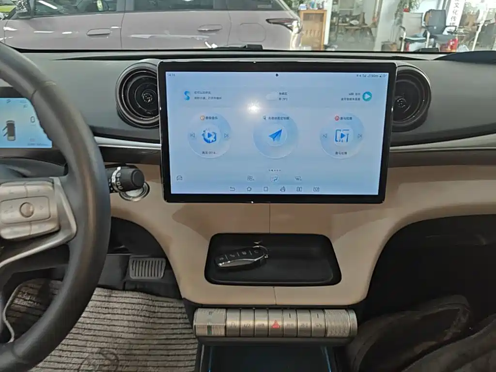 Dolphin 2024 Honor Edition 420km Free купить на сайте DeffCars