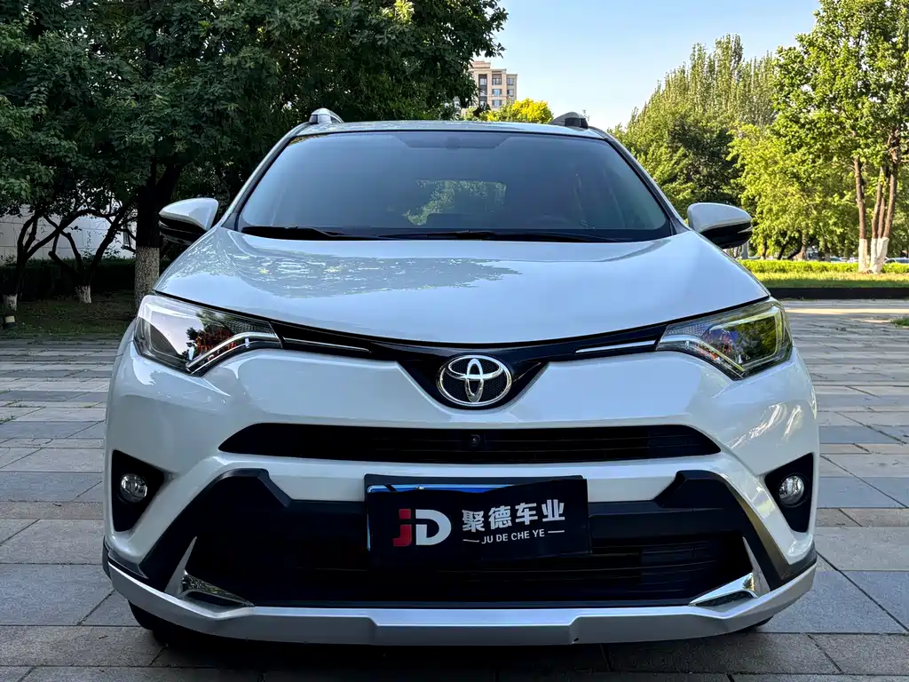 RAV4 Rongfang 2016 2.0L CVT two-wheel drive fashion version National V купить на сайте DeffCars