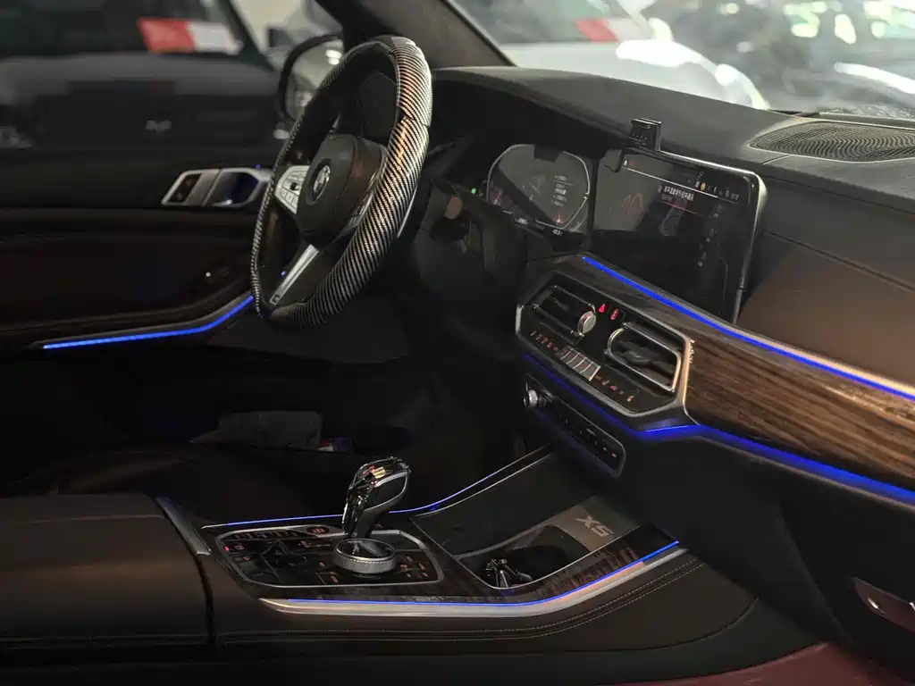 BMW X5 2022 facelift xDrive 40Li M sports package купить на сайте DeffCars
