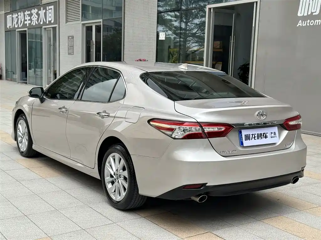 Camry 2021 2.0G Deluxe Edition купить на сайте DeffCars