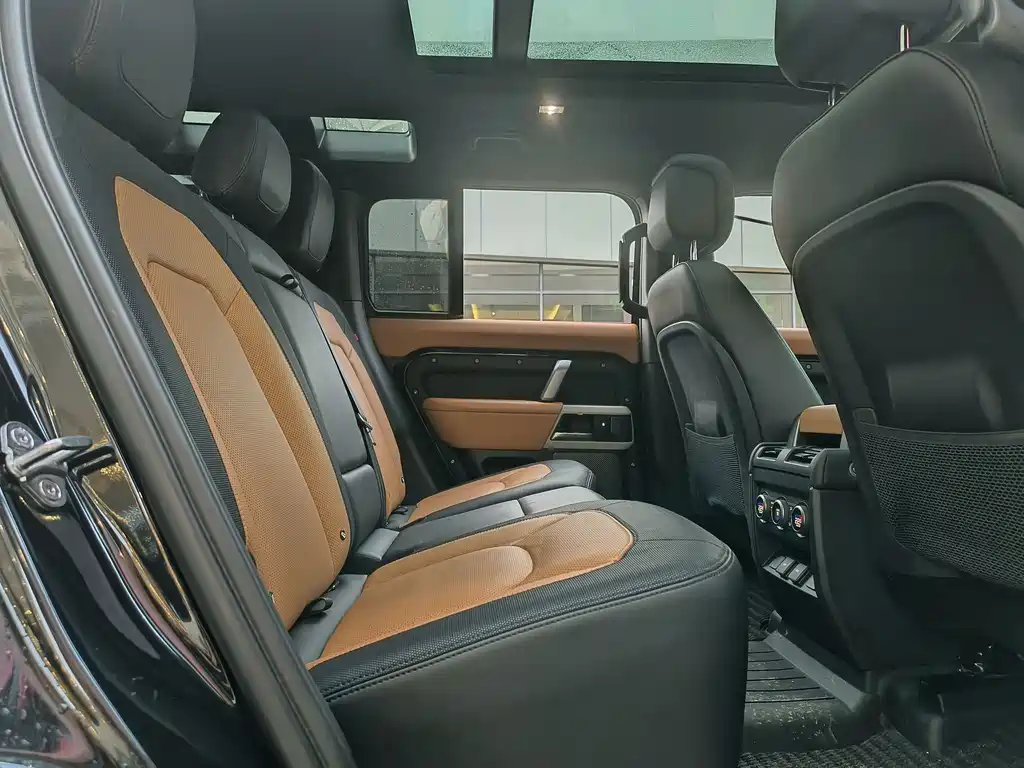 Land Rover Defender 2023 facelift 110 3.0T P400 X-DYNAMIC HSE купить на сайте DeffCars