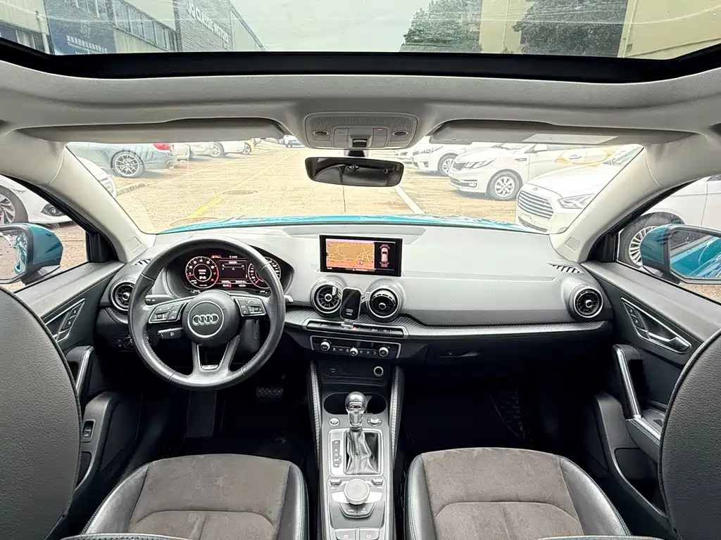 Audi Q2L 2018 35 TFSI Luxurious and Elegant National V купить на сайте DeffCars