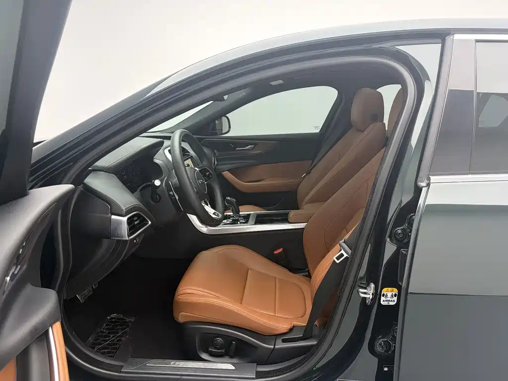Jaguar XEL 2023 2.0T 250PS R-DYNAMIC S Advanced Sports Edition купить на сайте DeffCars