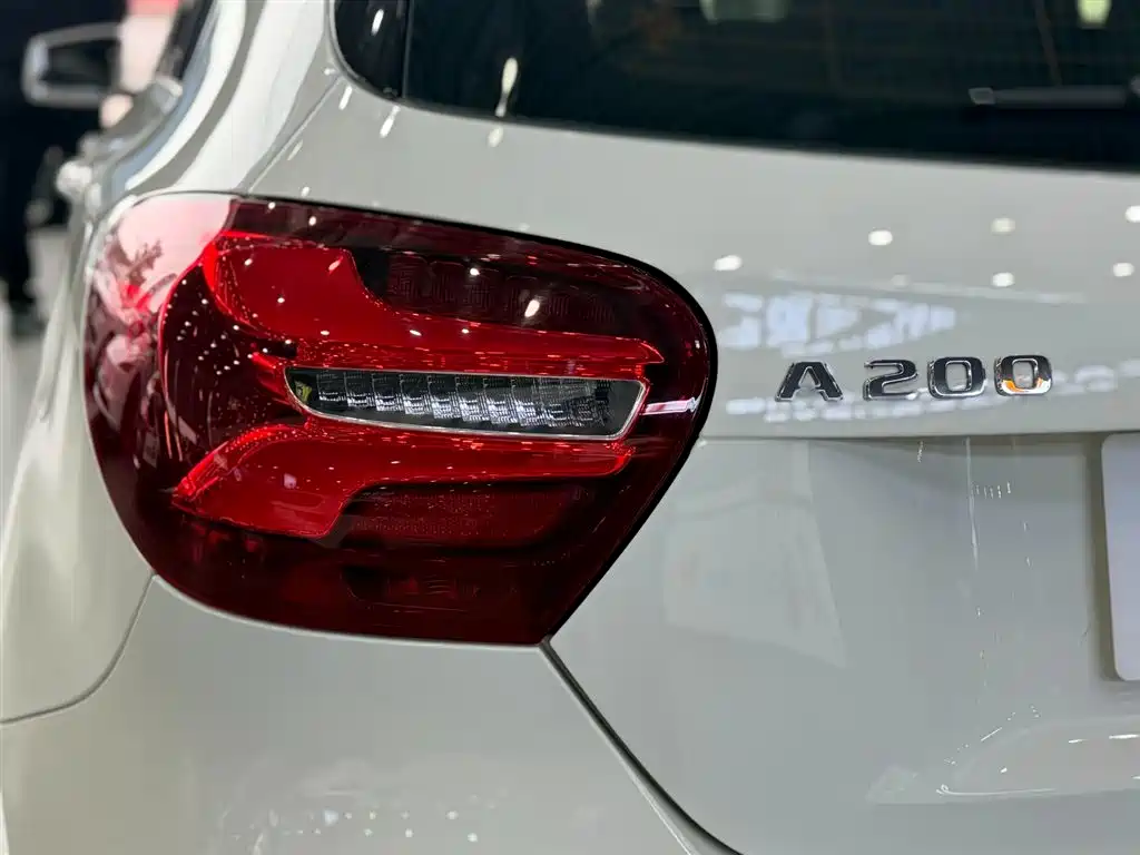 Mercedes-Benz A-Class (imported) 2017 facelift A 200 dynamic type купить на сайте DeffCars