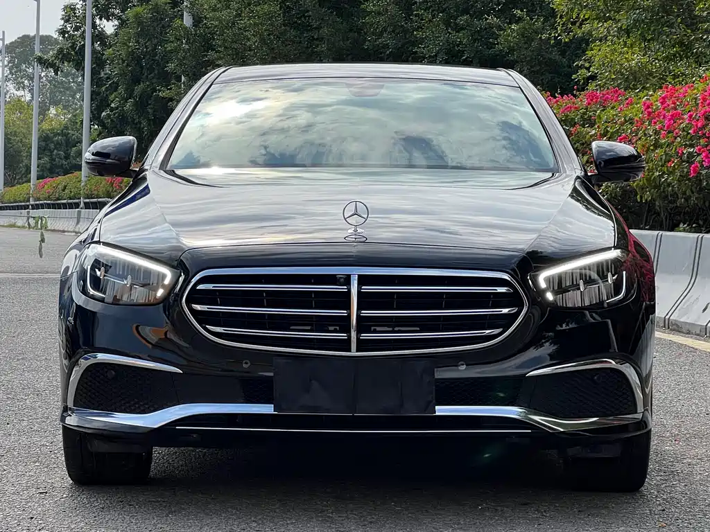 Mercedes-Benz E-Class 2023 E 300 L Luxury Model купить на сайте DeffCars