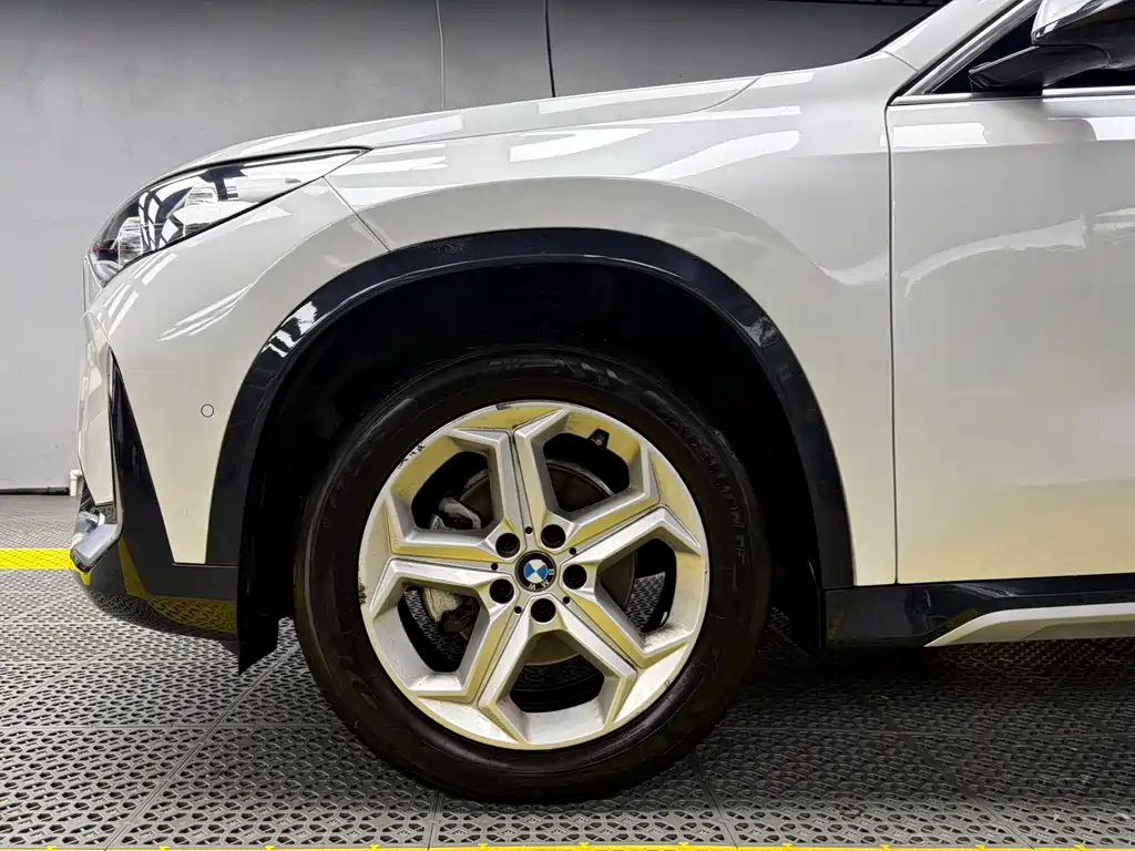 BMW X1 2023 sDrive20Li X Design Package купить на сайте DeffCars