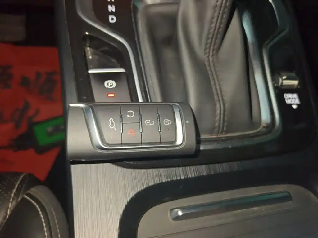 Trumpchi M6 2021 PRO 270T DCT Premium Edition купить на сайте DeffCars