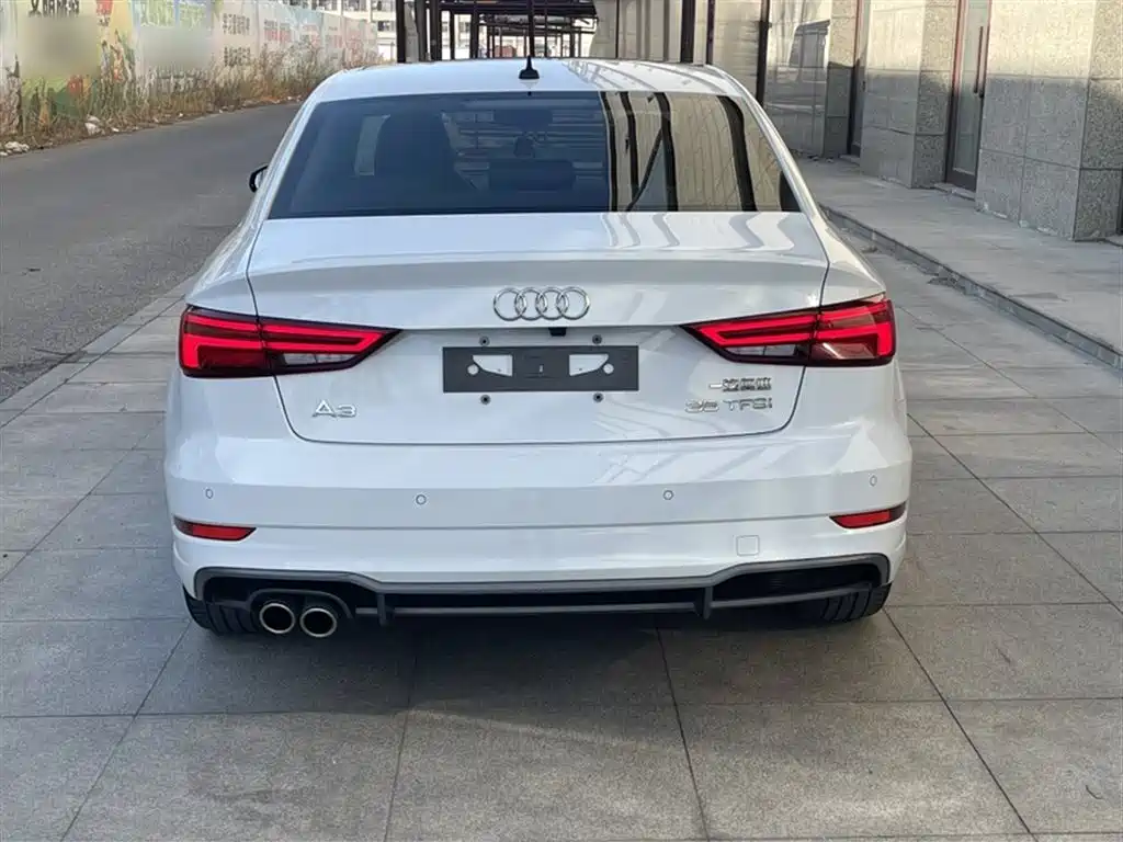 Audi A3 2020 Limousine 35 TFSI Fashion Type National VI купить на сайте DeffCars