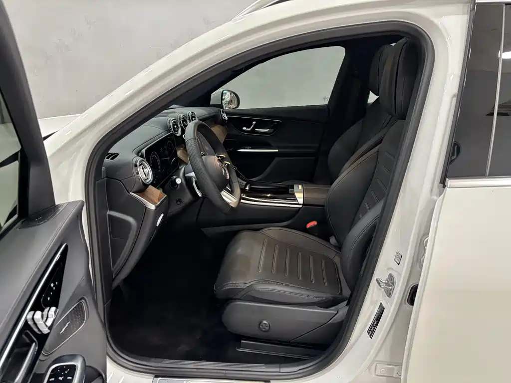 Mercedes-Benz GLC 2023 facelift GLC 300 L 4MATIC dynamic 5-seater купить на сайте DeffCars