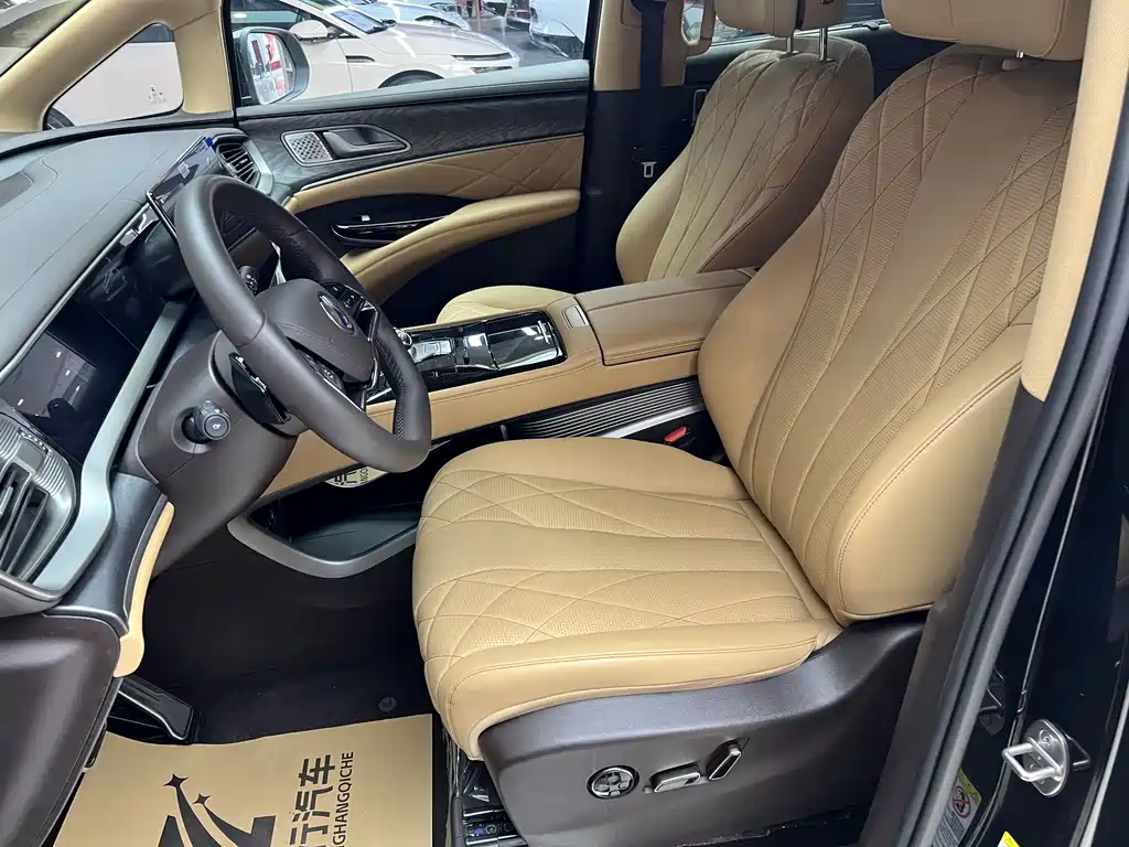 Denza D9 2025 DM-i smart driving version 1020 four-wheel drive premium model купить на сайте DeffCars