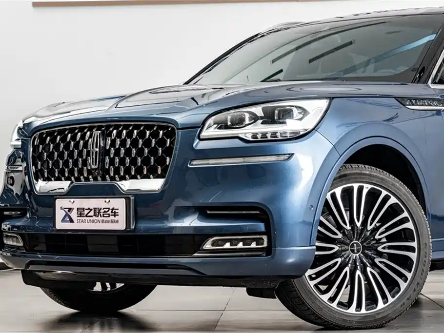 Aviator 2022 3.0T V6 four-wheel drive Presidential Edition купить на сайте DeffCars