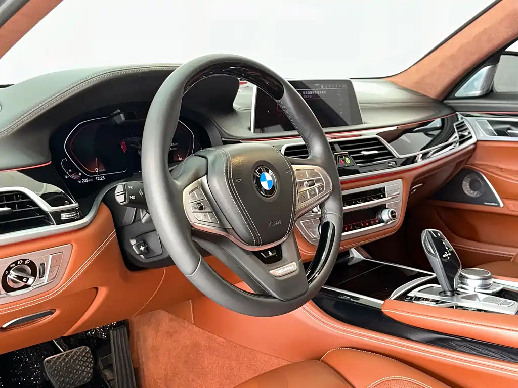 BMW 7 Series 2022 740Li xDrive Executive Luxury Package купить на сайте DeffCars