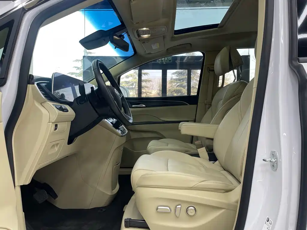 Buick GL8 2023 ES Lu Zun Exclusive Model купить на сайте DeffCars