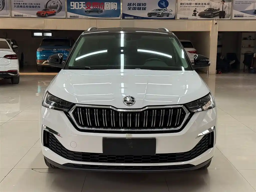 Komic 2023 facelift GT 1.5L automatic premium version купить на сайте DeffCars