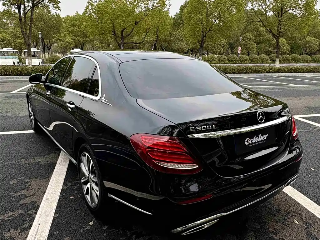 Mercedes-Benz E-Class 2019 E 200 L купить на сайте DeffCars