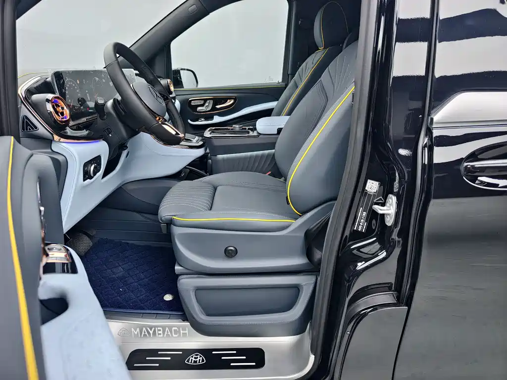 Mercedes-Benz V-Class 2024 V 300 L Long Wheelbase Premium Edition купить на сайте DeffCars