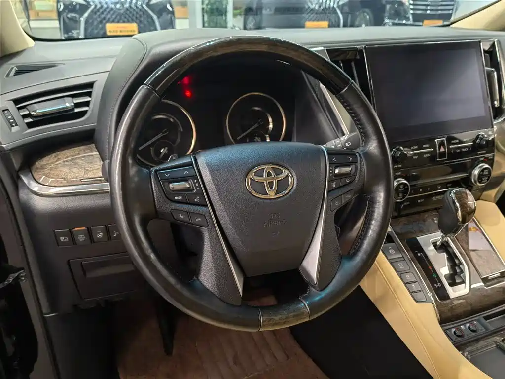 Wilfa 2021 Crown Dual Engine 2.5L HV Premium Edition купить на сайте DeffCars