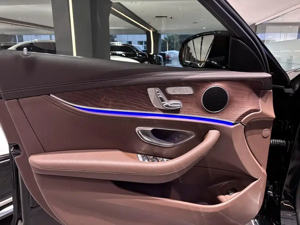 Mercedes-Benz E-Class 2023 E 300 L Fashion купить на сайте DeffCars
