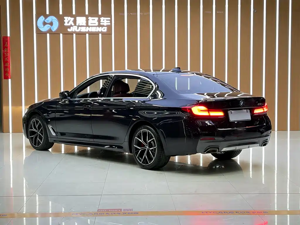 BMW 5 Series 2022 Facelift 2 530Li Exclusive M Sports Package купить на сайте DeffCars