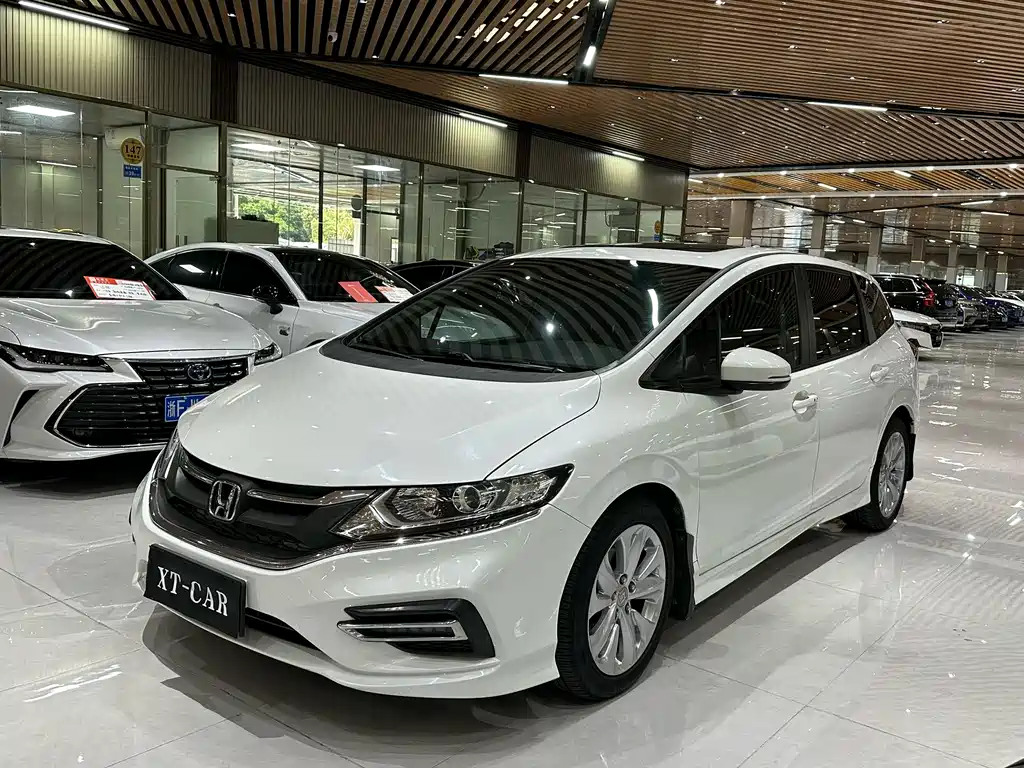 Jade 2017 1.8L automatic comfort version 5 seats купить на сайте DeffCars