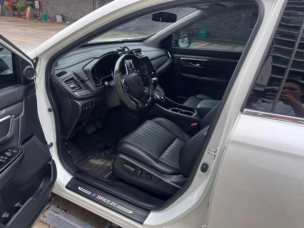 Breeze (CR-V) 2021 240TURBO CVT 4WD Premium Edition купить на сайте DeffCars