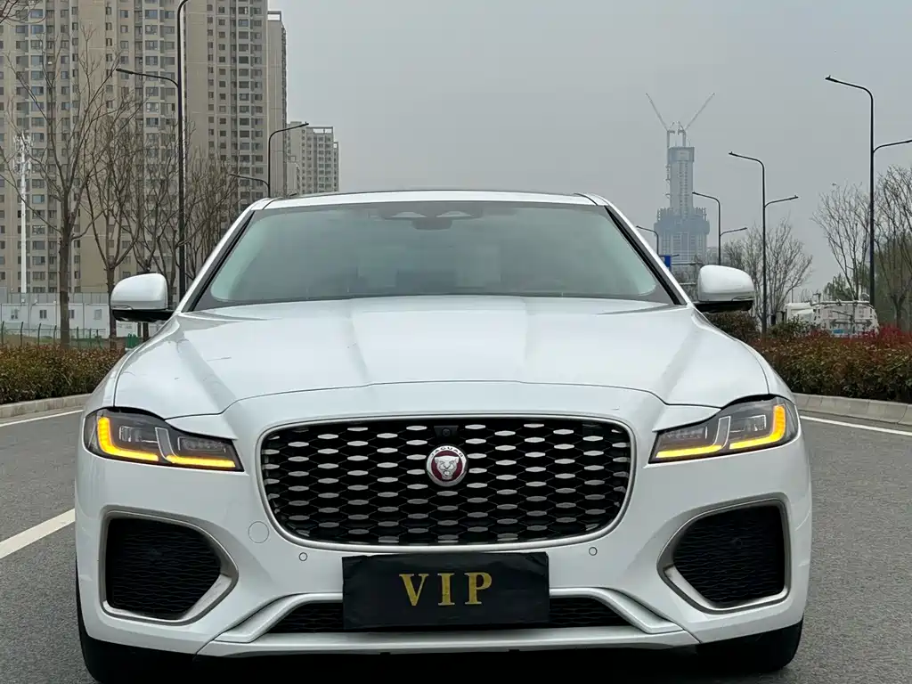 Jaguar XFL 2023 2.0T P200 2WD Elite Deluxe Edition купить на сайте DeffCars