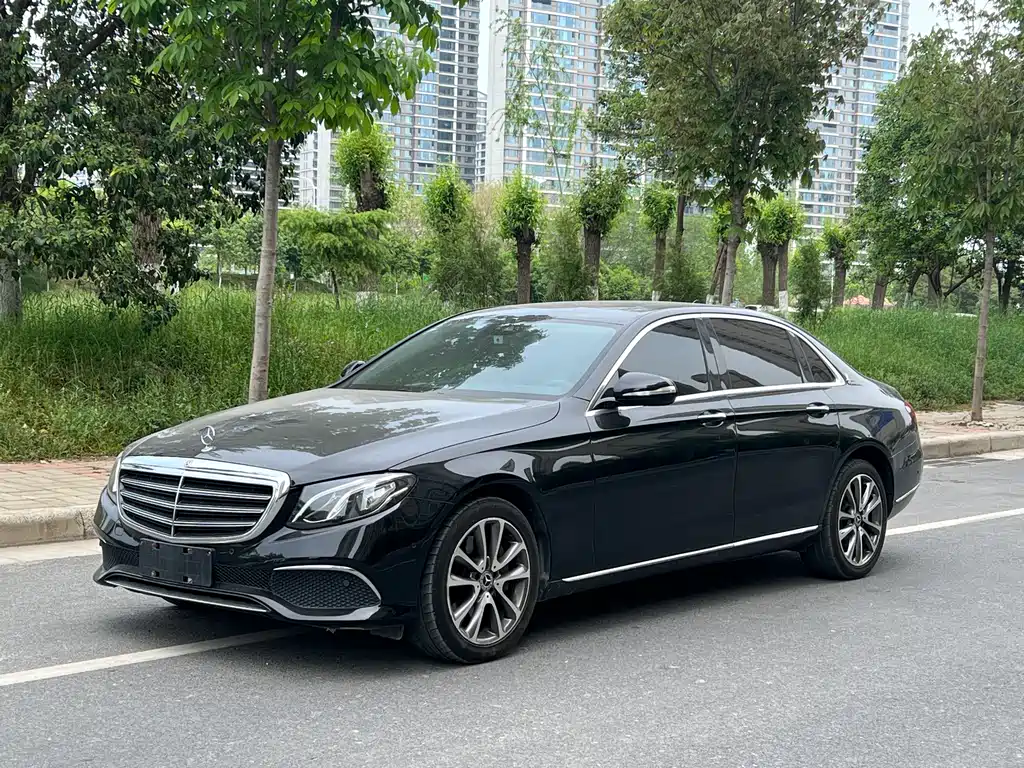 Mercedes-Benz E-Class 2017 E 300 L Luxury Model купить на сайте DeffCars