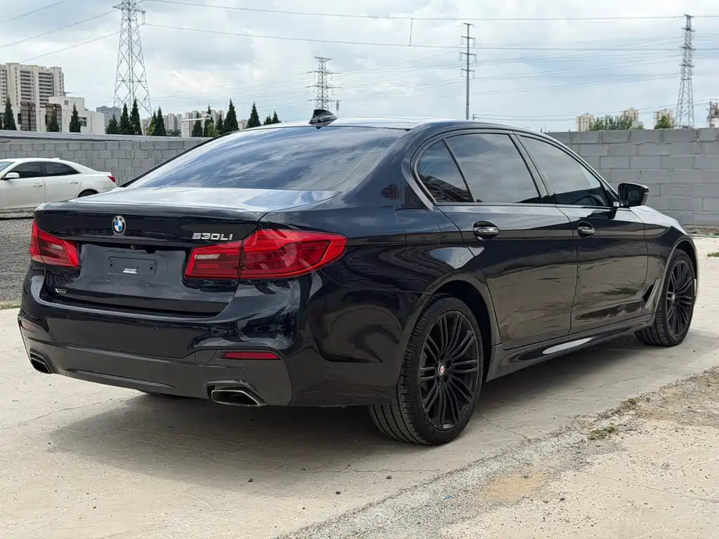 BMW 5 Series 2018 Modified 530Li xDrive M Sport Kit купить на сайте DeffCars