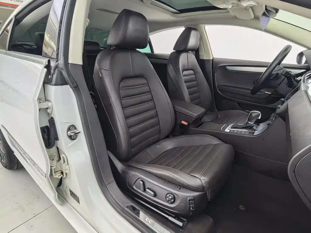 FAW-Volkswagen CC 2018 1.8TSI luxury model купить на сайте DeffCars