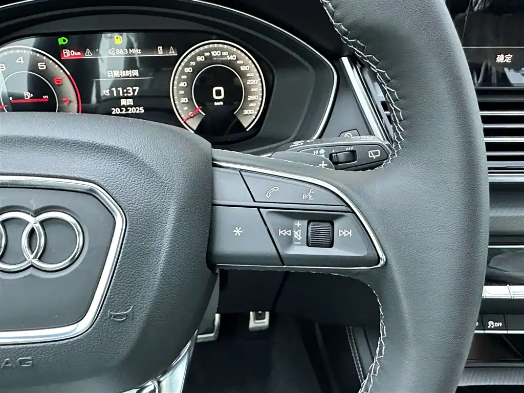 Audi Q5L 2024 40 TFSI luxury and dynamic model купить на сайте DeffCars