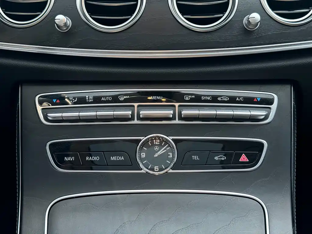 Mercedes-Benz E-Class 2018 facelift E 200 L sporty купить на сайте DeffCars