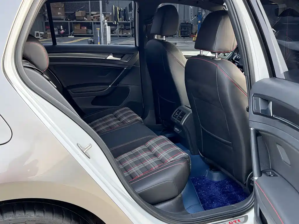 Golf GTI 2019 2.0TSI GTI National V купить на сайте DeffCars