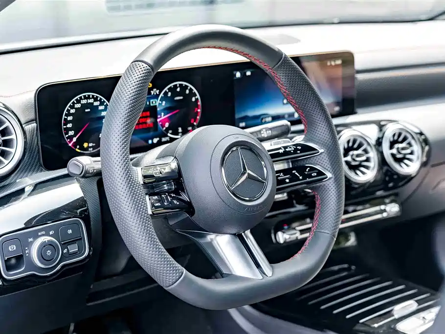 Mercedes-Benz A-Class 2025 A 200 L Fashion Model купить на сайте DeffCars