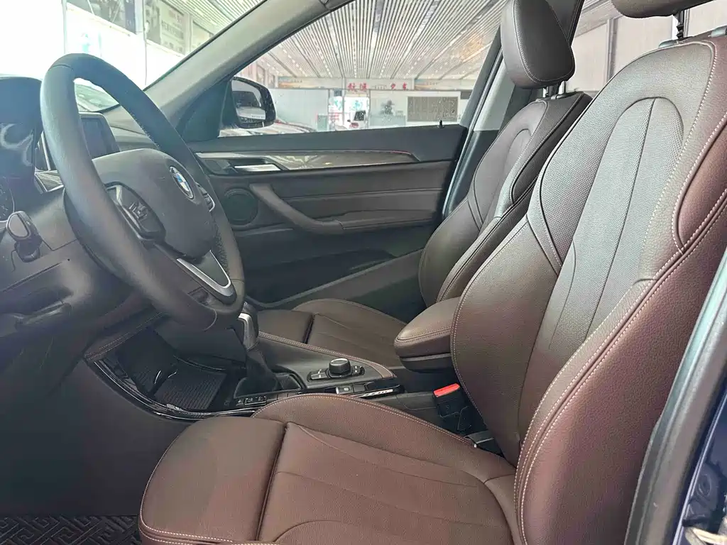 BMW X1 2018 sDrive18Li Exclusive Model купить на сайте DeffCars