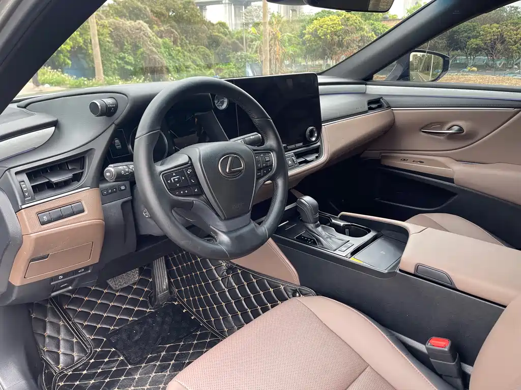 Lexus ES 2025 200 Premium Edition купить на сайте DeffCars