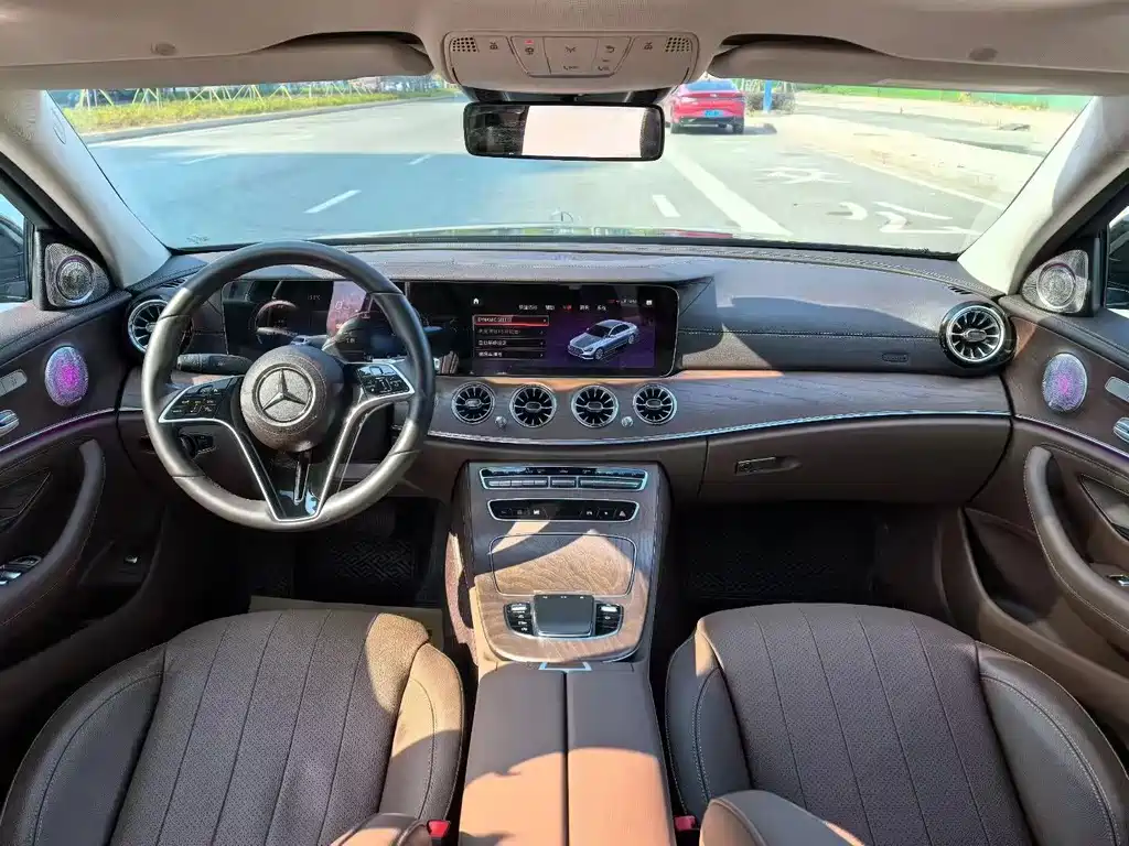 Mercedes-Benz E-Class 2023 E 300 L Sporty and Fashionable купить на сайте DeffCars