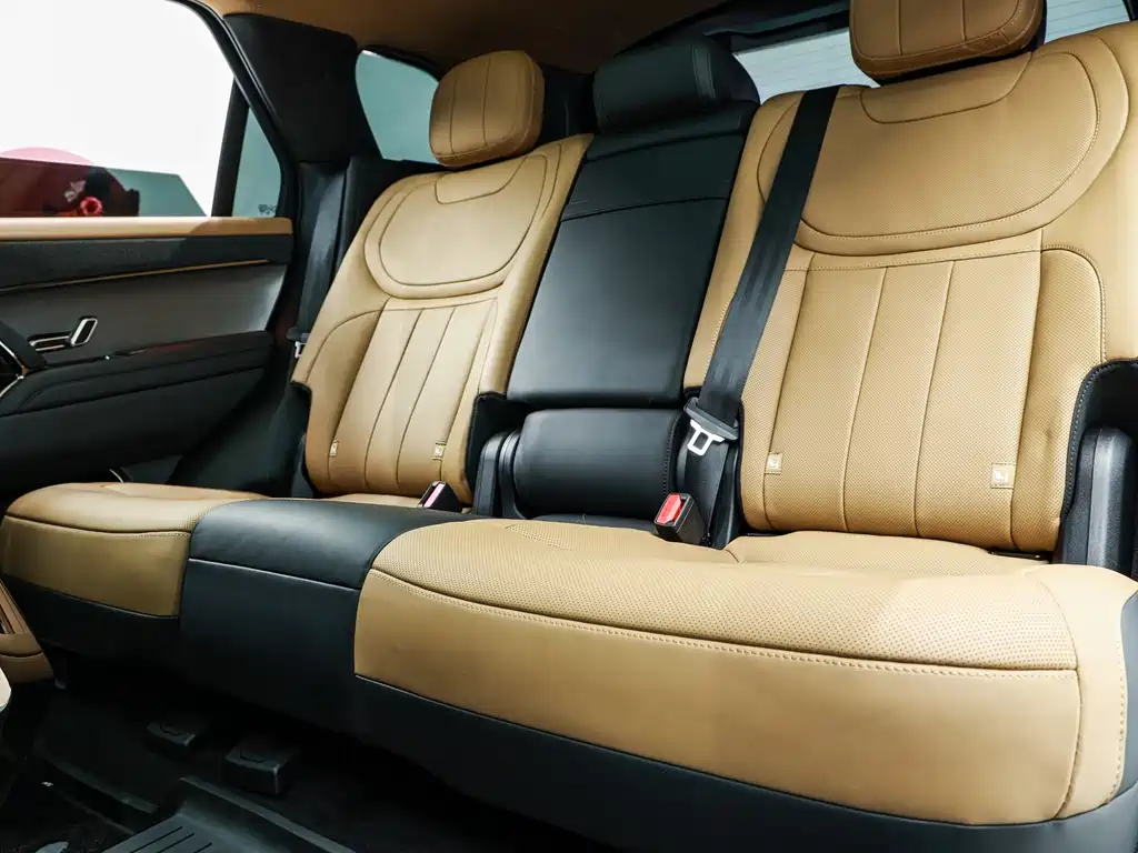 Range Rover Sport 2023 400PS Dynamic SE купить на сайте DeffCars