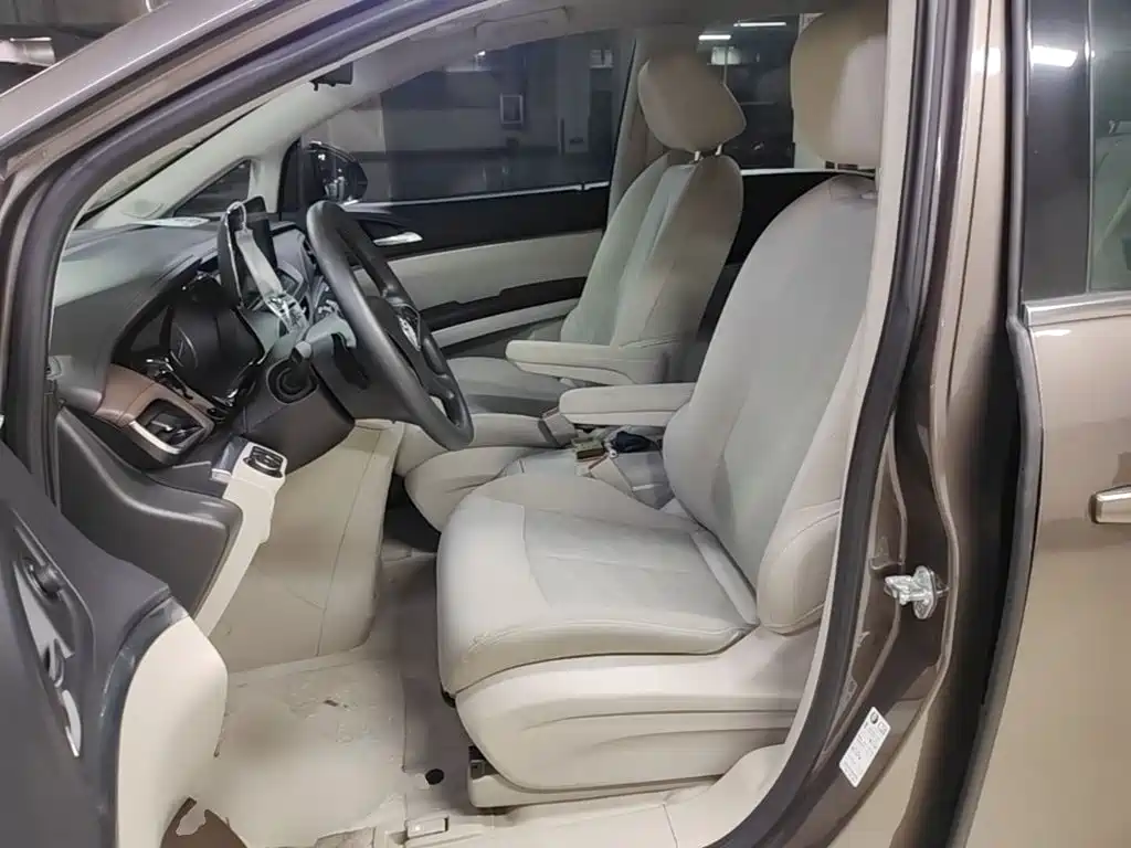 Buick GL8 2023 Land Business Class Comfort Type купить на сайте DeffCars