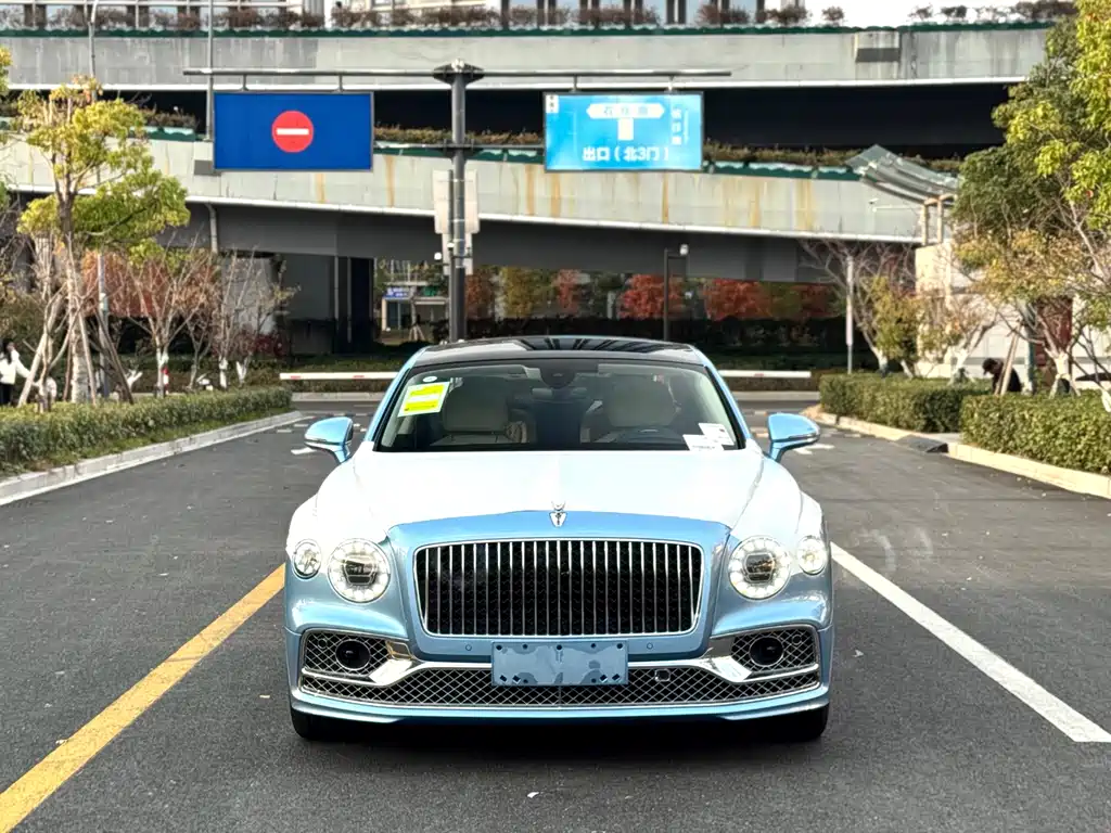 Flying Spur 2024 4.0T V8 Yadu Edition купить на сайте DeffCars