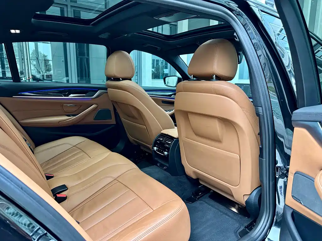 BMW 5 Series 2018 facelift 530Li Exclusive M Sports Package купить на сайте DeffCars