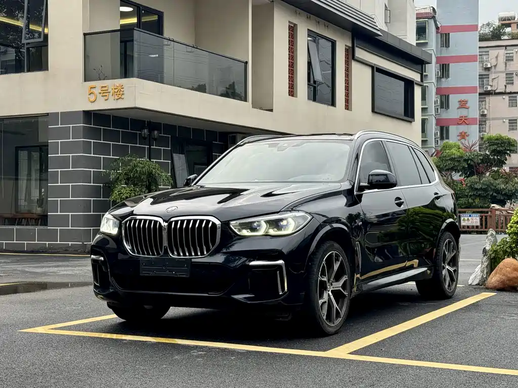 BMW X5 2022 facelift xDrive 40Li M sports package купить на сайте DeffCars
