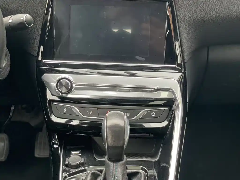 Peugeot 308 2016 230THP Automatic Deluxe Edition купить на сайте DeffCars