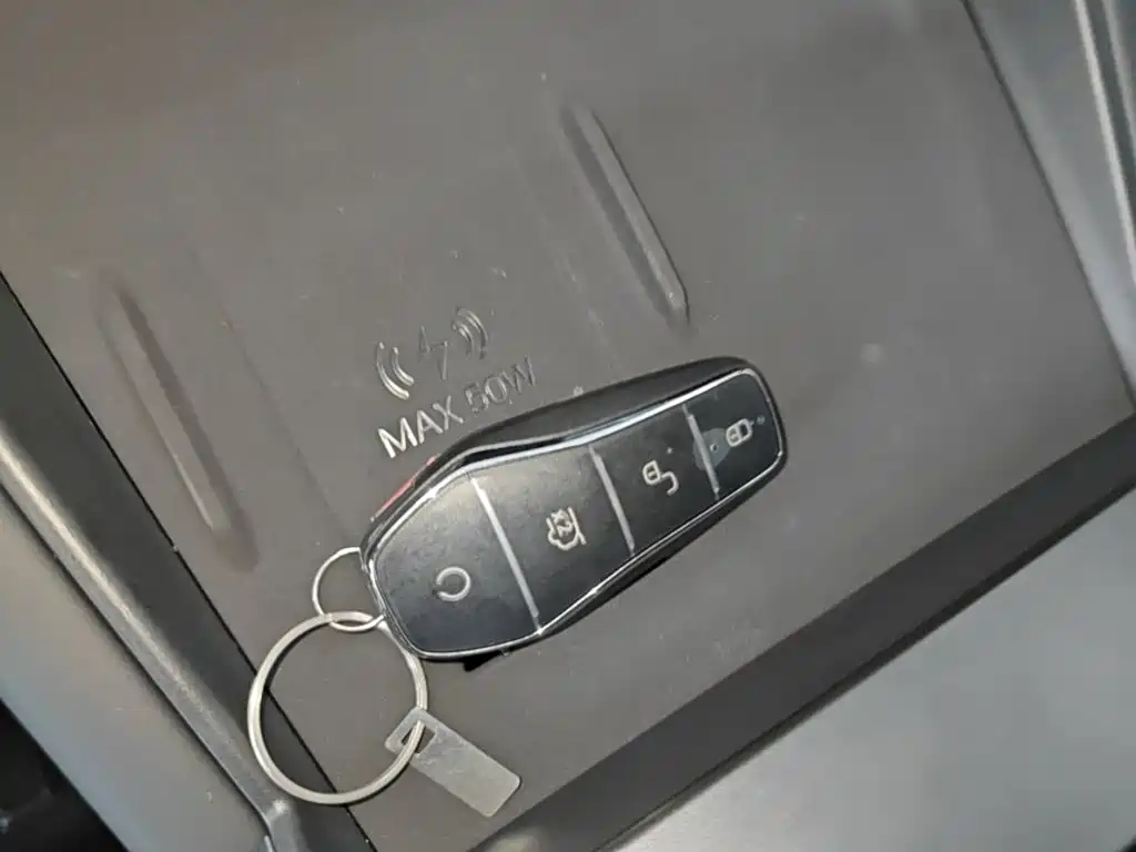 Qin L 2025 EV 545KM Cloud Model купить на сайте DeffCars