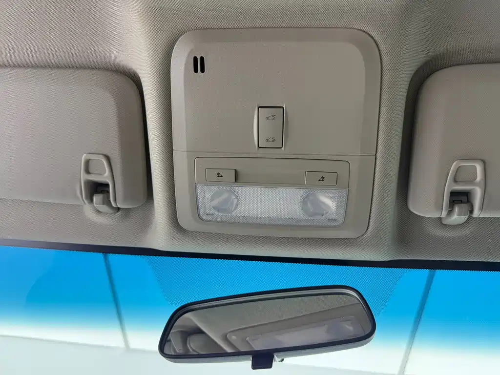 Monza 2022 320 automatic sunroof version купить на сайте DeffCars