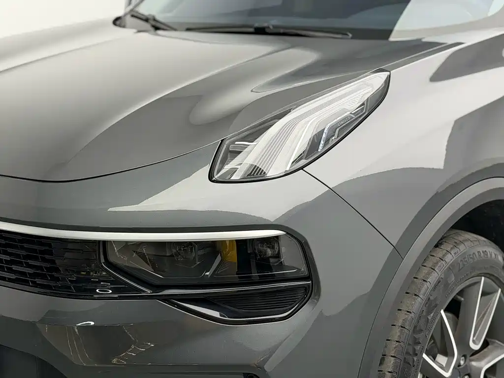 Lynk & Co 01 2023 2.0TD 2WD Pro купить на сайте DeffCars