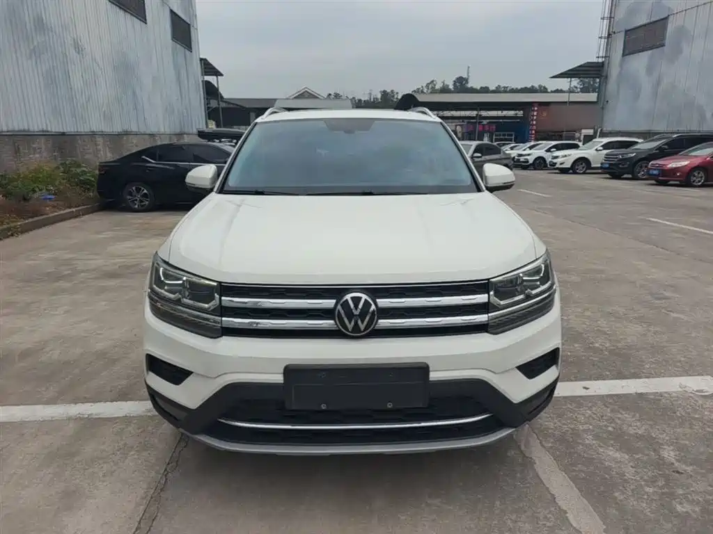 Tuyue 2021 330TSI four-wheel drive luxury version PLUS купить на сайте DeffCars