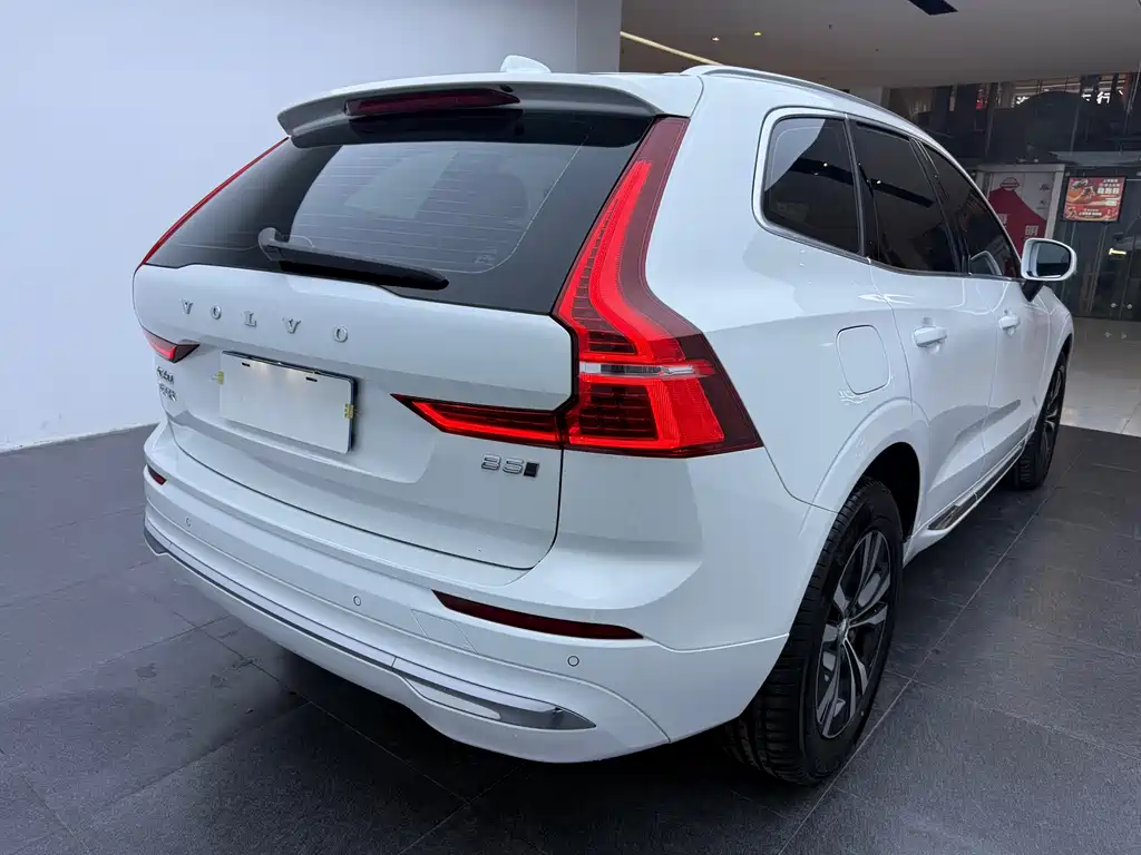 Volvo XC60 2022 B5 four-wheel drive Zhiyi Luxury Edition купить на сайте DeffCars