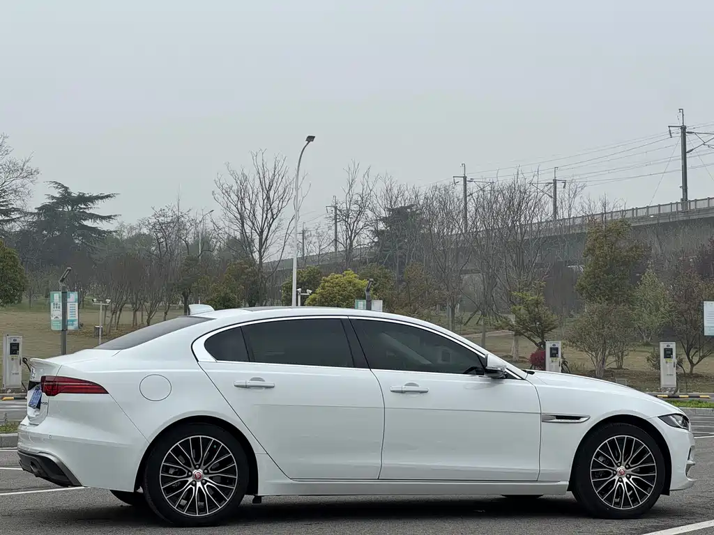 Jaguar XEL 2021 2.0T 250PS S Advanced and Elegant Edition купить на сайте DeffCars
