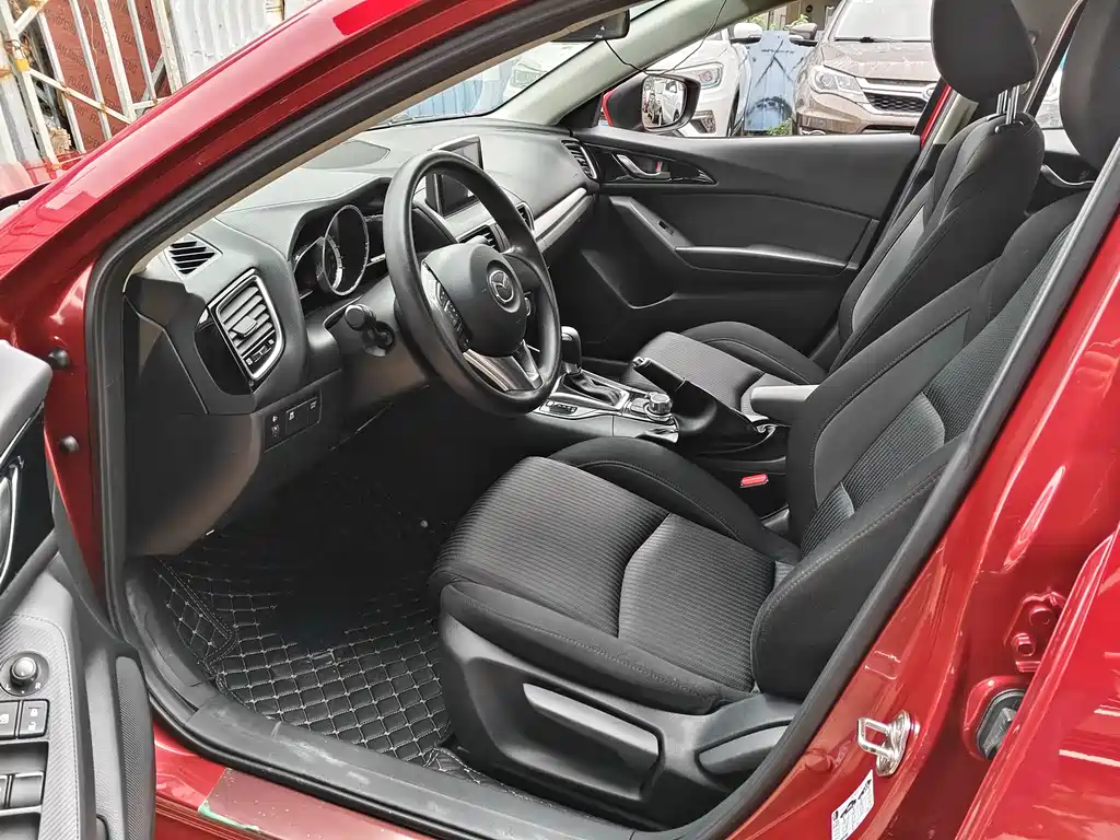 Mazda3 Angkesela 2016 sedan 1.5L automatic luxury model купить на сайте DeffCars